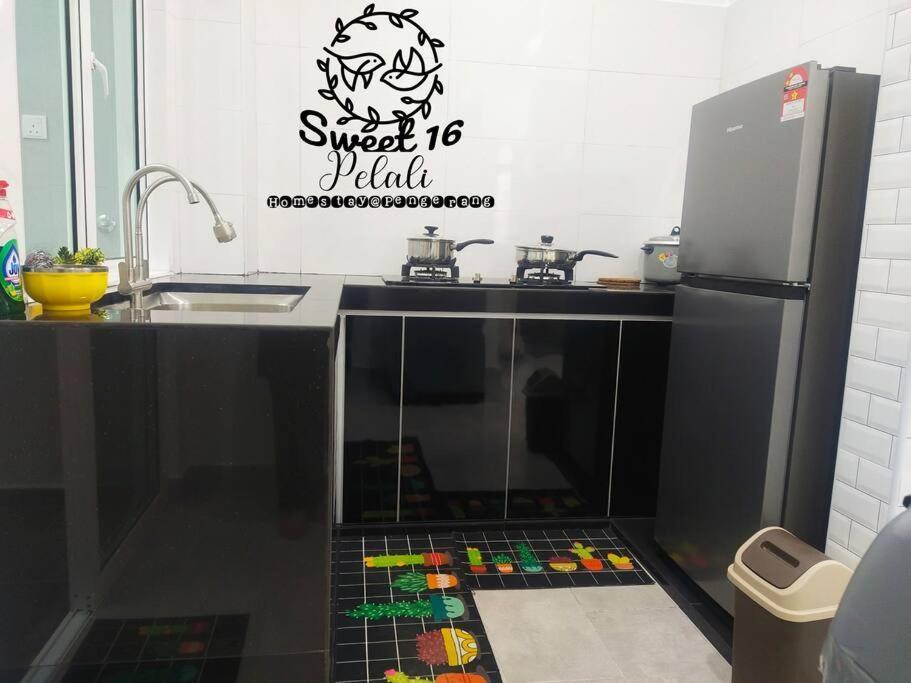 Sweet 16 Pelali Homestay Pengerang Exteriér fotografie
